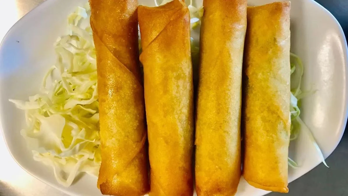 Egg Rolls (4 Pieces) 春卷
