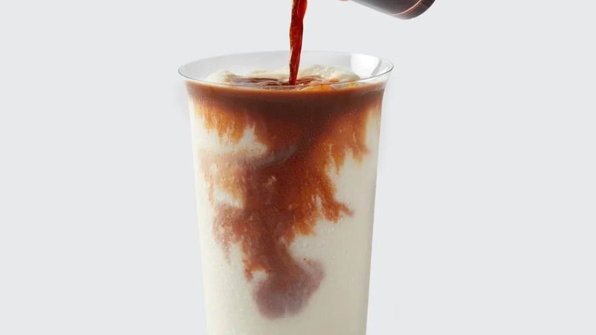 Pure Vanilla Affogato Ice Blended® drink
